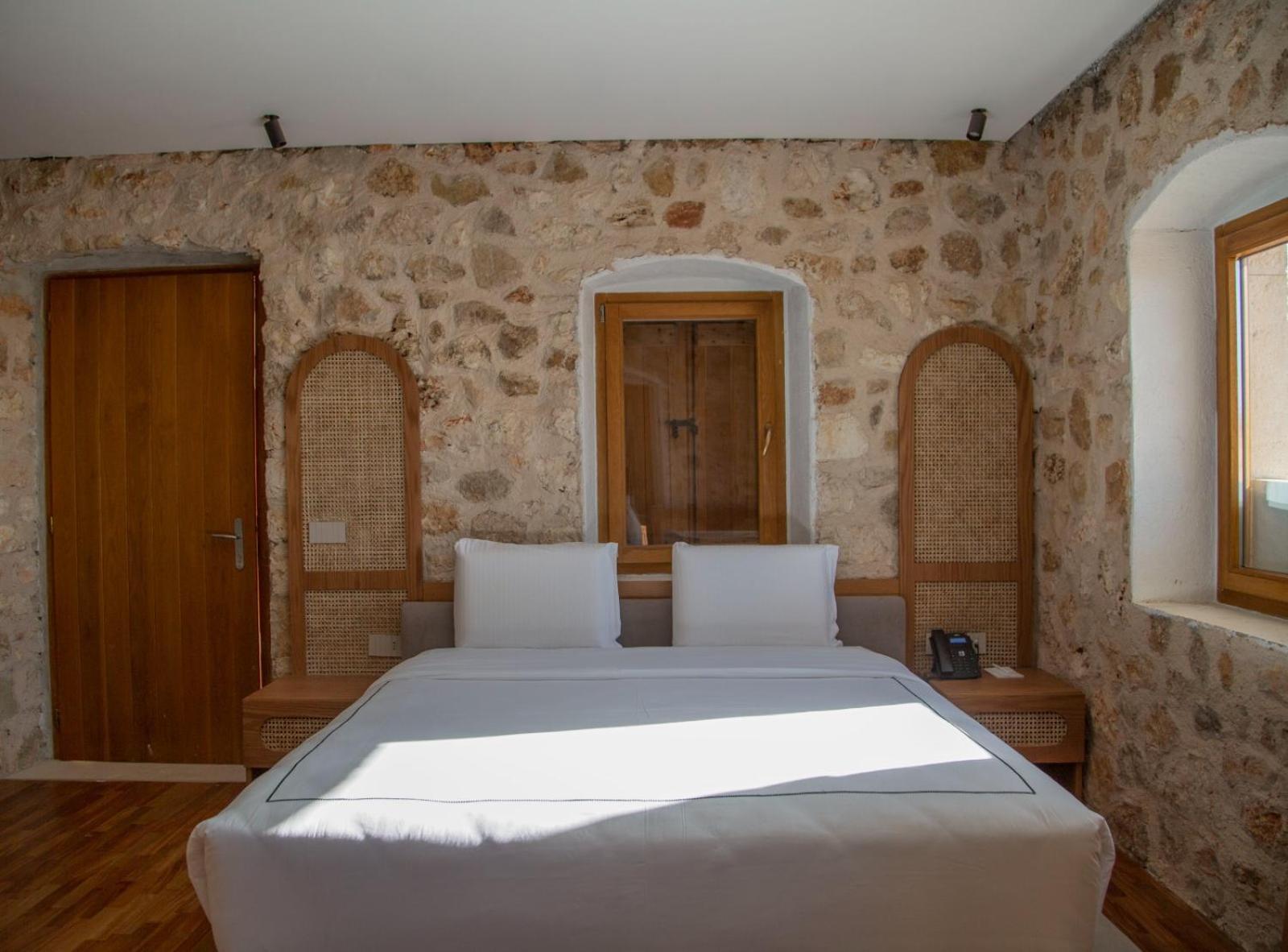 Zoe Hora Otel Dhërmi Dış mekan fotoğraf