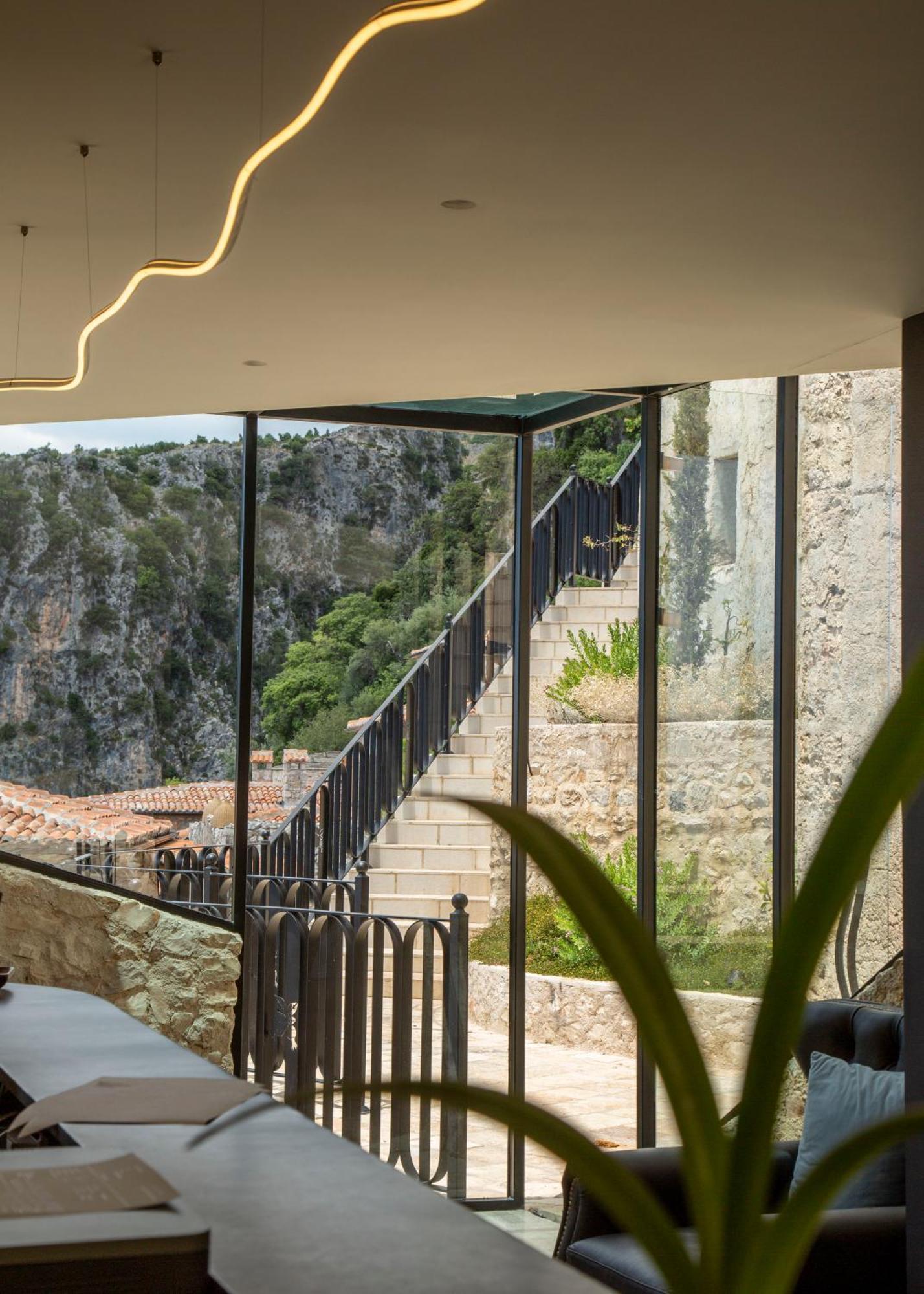 Zoe Hora Otel Dhërmi Dış mekan fotoğraf