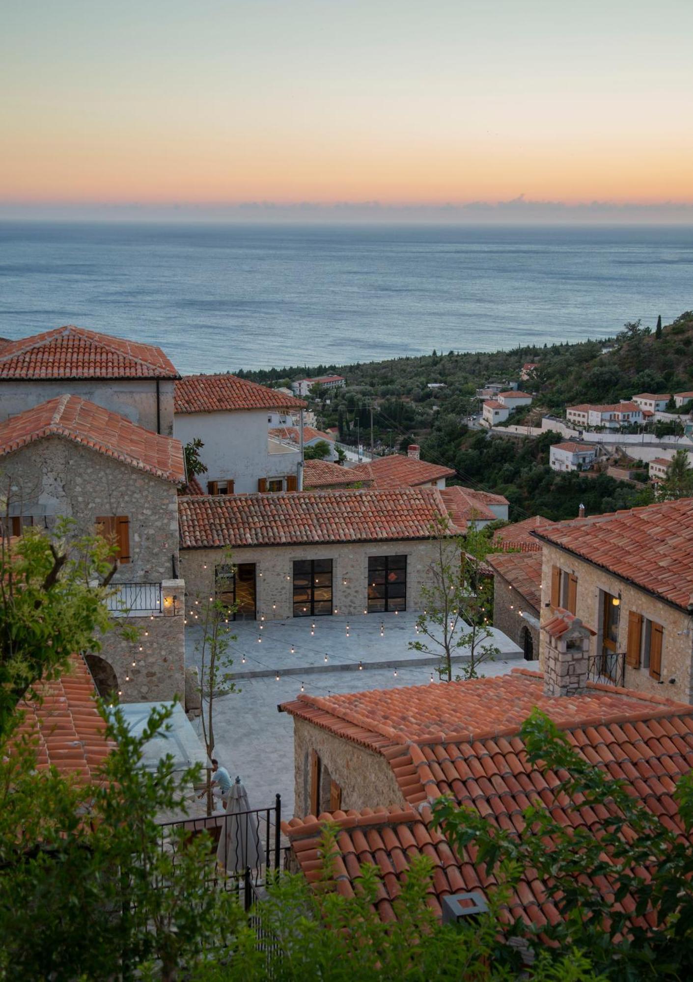 Zoe Hora Otel Dhërmi Dış mekan fotoğraf