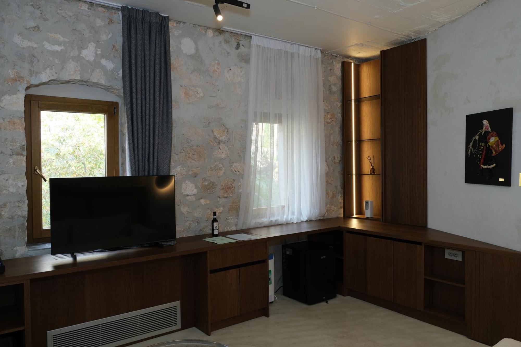 Zoe Hora Otel Dhërmi Dış mekan fotoğraf